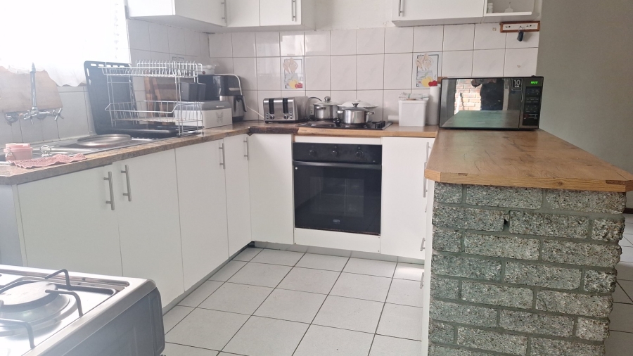 5 Bedroom Property for Sale in Retreat Western Cape
